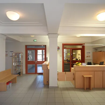 Hostel Djh *